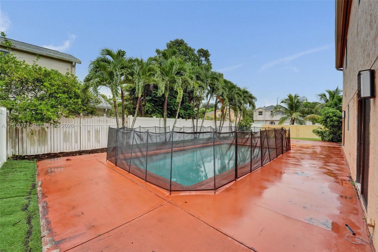 3261 Crystal Way, Unit 1, Miramar, FL 33025 Photo
