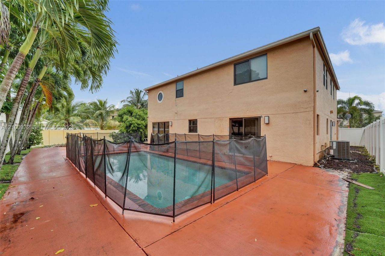 3261 Crystal Way, Unit 1, Miramar, FL 33025 Photo