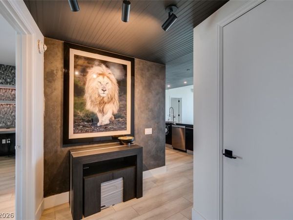 322 Karen Avenue , Unit 3902, Las Vegas, NV 89109
