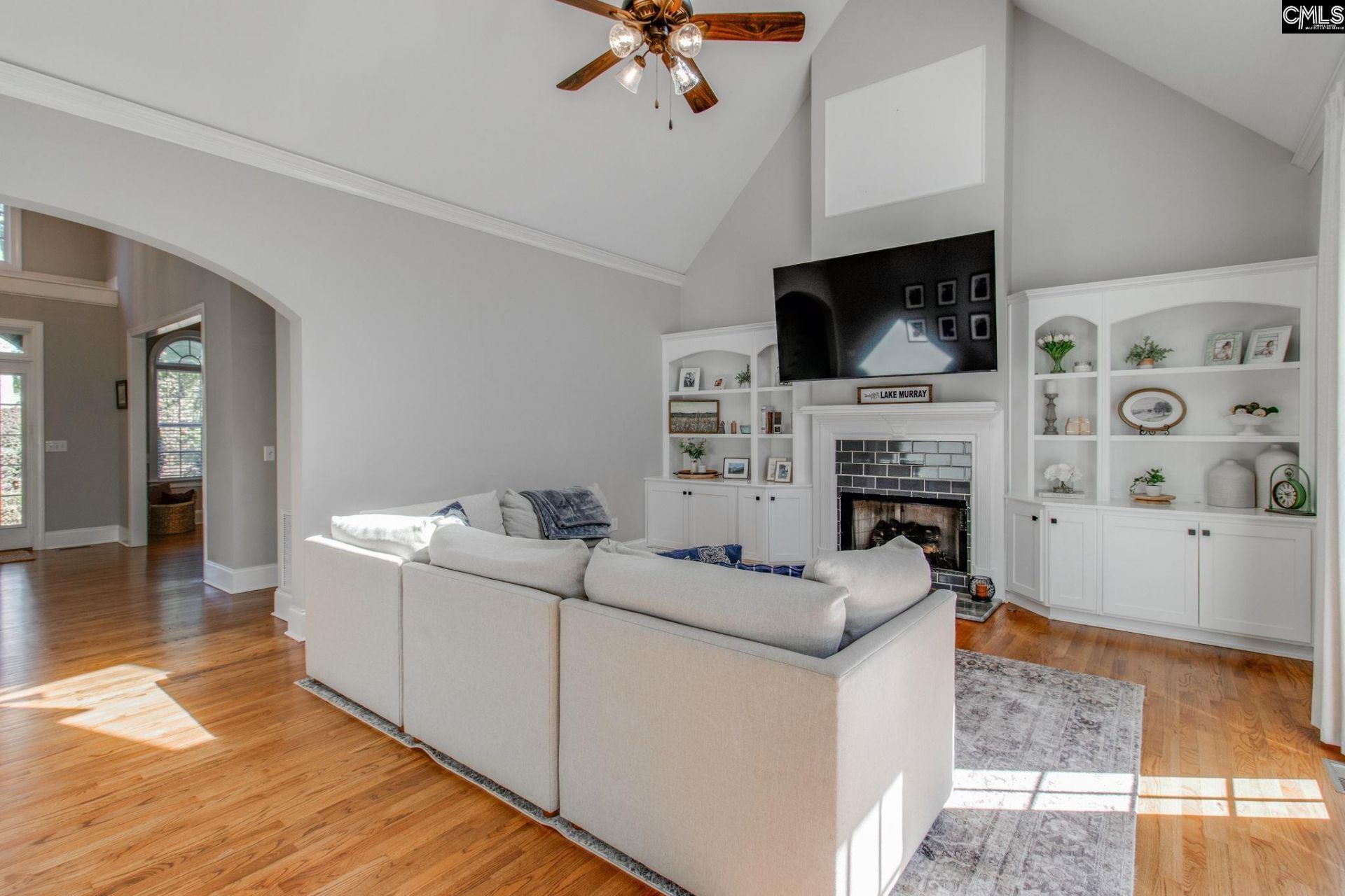 437 Caro Lane  Photo 4