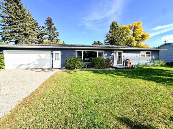 1318 Sunny Street , Crookston, MN 56716