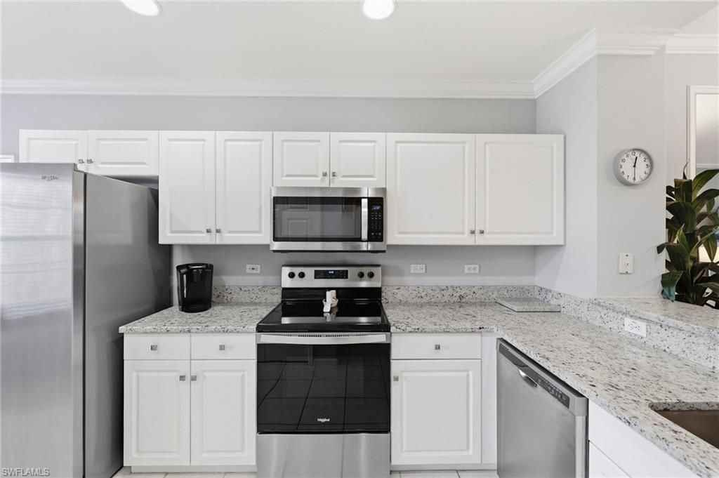 8239 Parkstone Pl , Unit 304, Naples, FL 34120 Photo