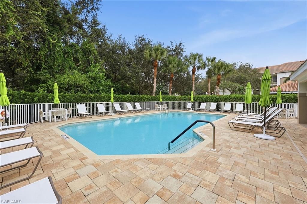 8239 Parkstone Pl , Unit 304, Naples, FL 34120 Photo