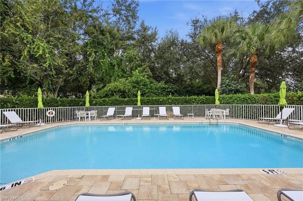 8239 Parkstone Pl , Unit 304, Naples, FL 34120 Photo