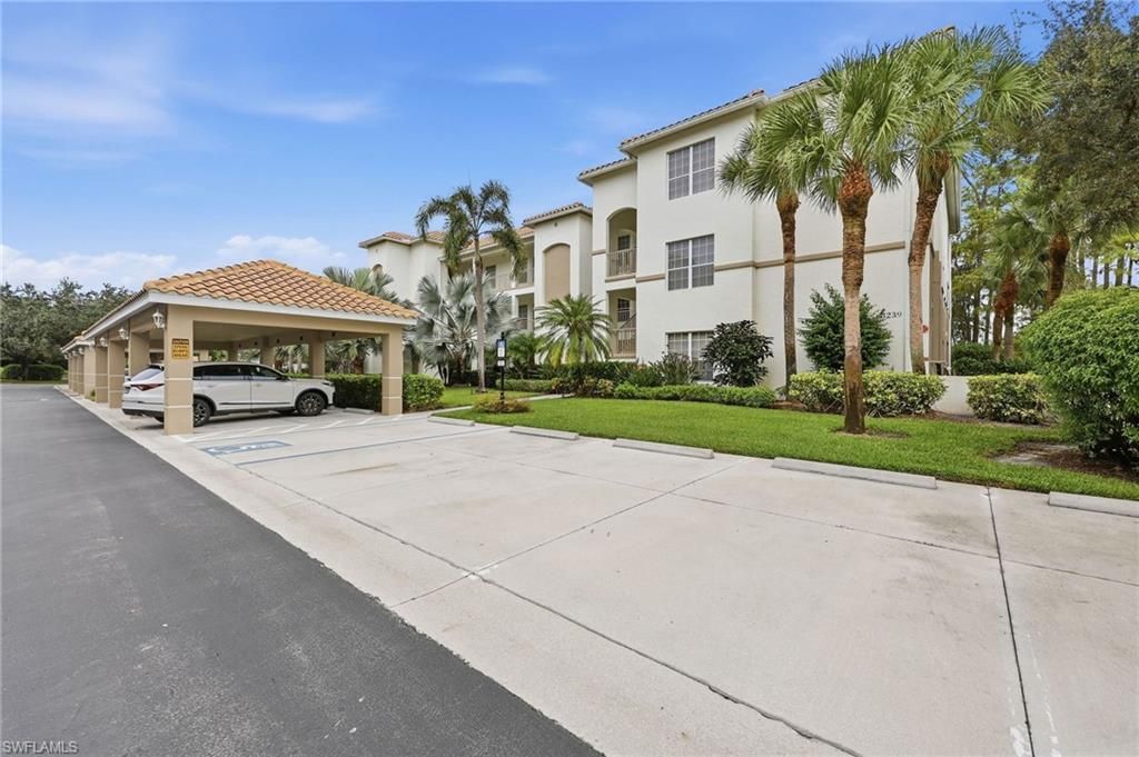 8239 Parkstone Pl , Unit 304, Naples, FL 34120 Photo