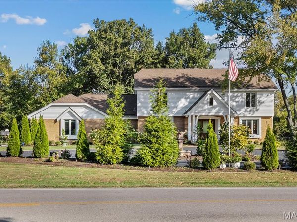 11929 Clayton Road, Town and Country, MO 63131