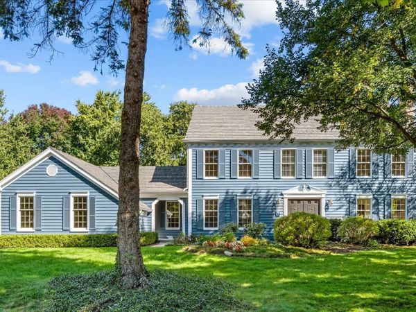 70 W Sandpiper Lane , Lake Forest, IL 60045