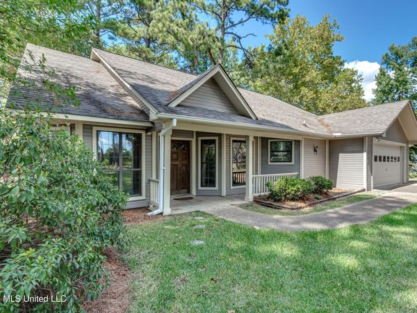 333 Lake Harbor Road, Brandon, MS 39047