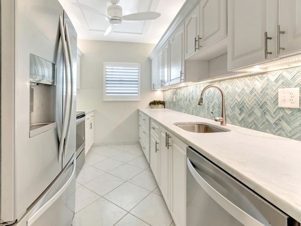 2440 SW 22nd Avenue, Unit 711, Delray Beach, FL 33445