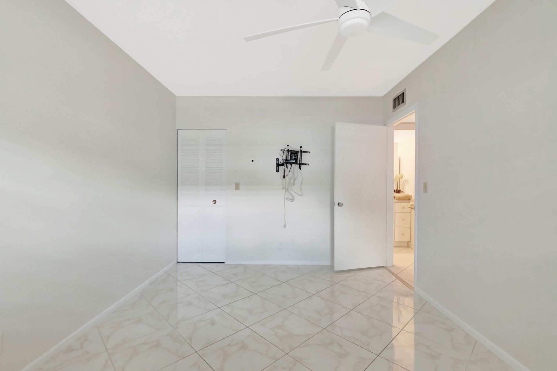2440 SW 22nd Avenue, Unit 711, Delray Beach, FL 33445 Photo