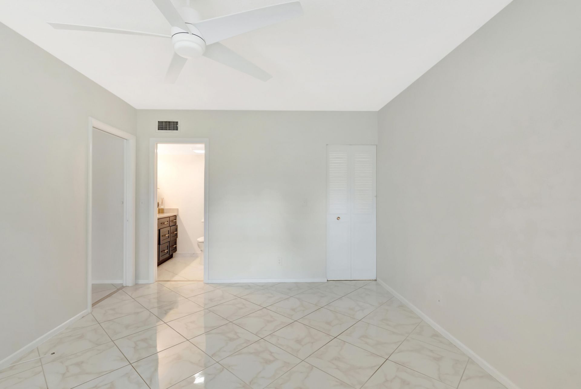 2440 SW 22nd Avenue, Unit 711, Delray Beach, FL 33445 Photo