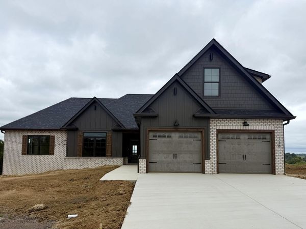 138 Glaze Farm Way, Johnson City, TN 37601