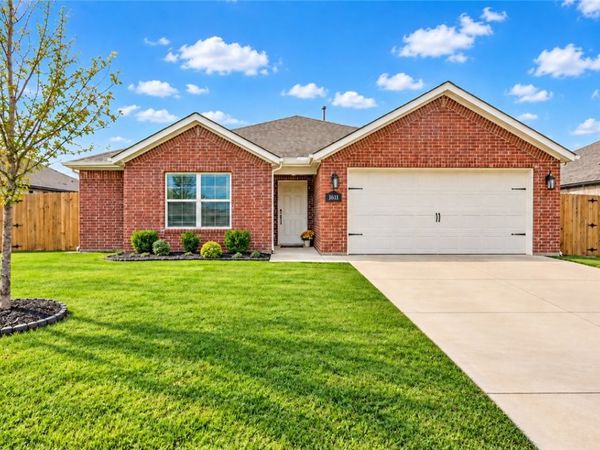1029 Glenora Avenue , Lowell, AR 72745