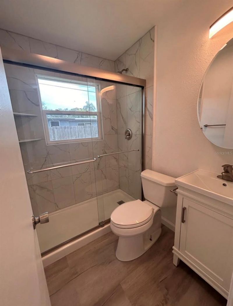 2825 Louise Street, Sarasota, FL 34237 Photo