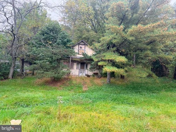 6957 FISHING CREEK VALLEY ROAD, HARRISBURG, PA 17112