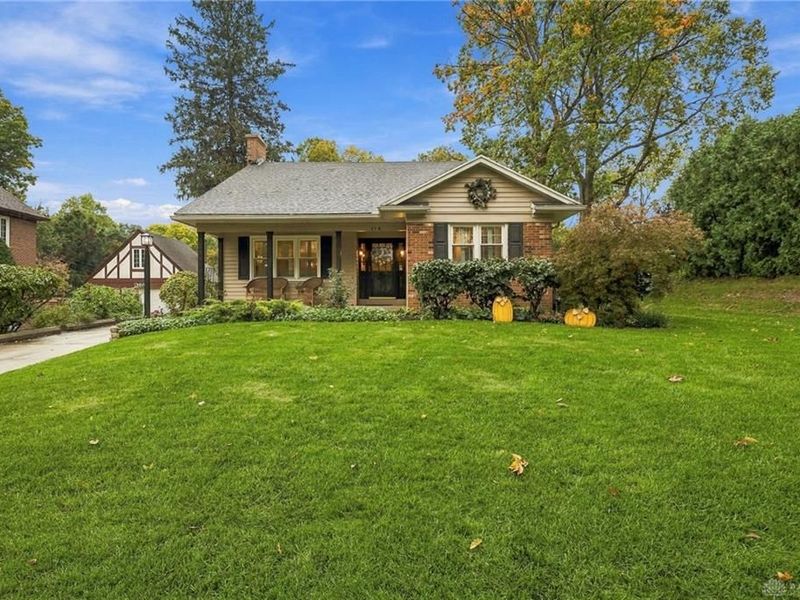 114 Woodburn Avenue, Oakwood, OH 45419 Photo 2