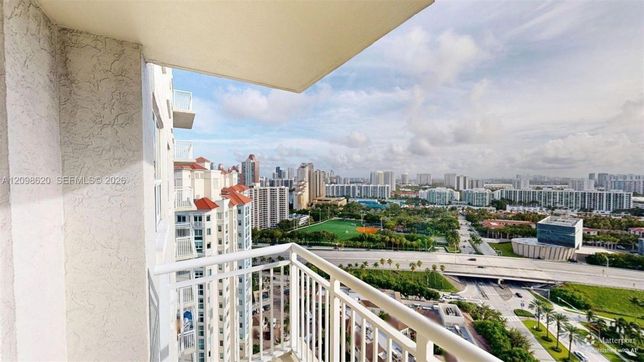 19501 W Country Club Dr, Unit 2505, Aventura, FL 33180 Photo