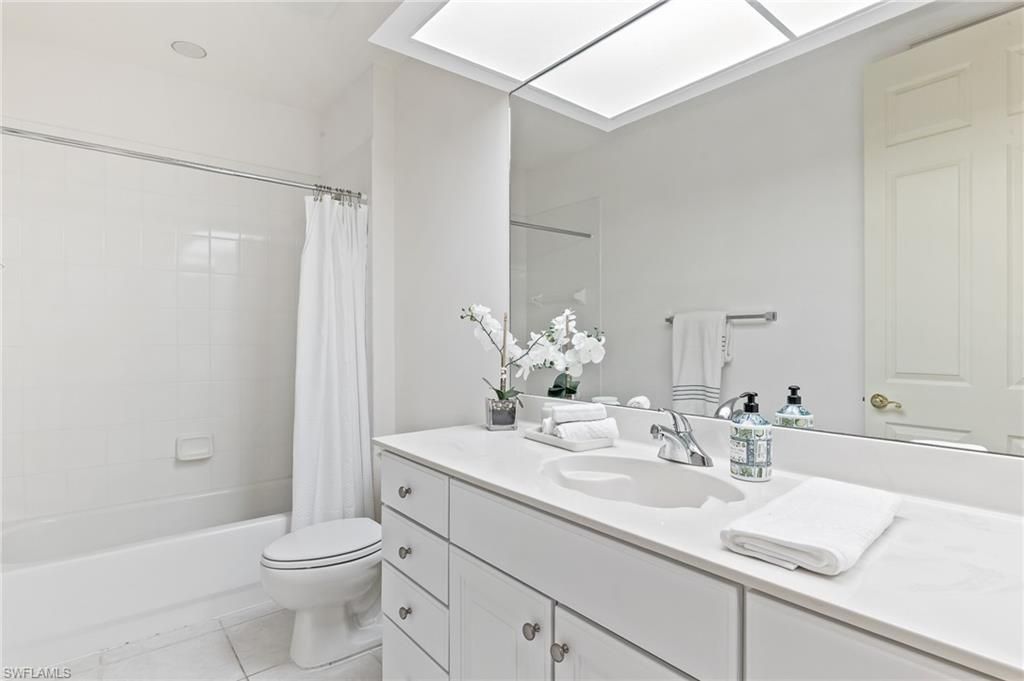 4970 Westchester Ct, Unit 4202, Naples, FL 34105 Photo