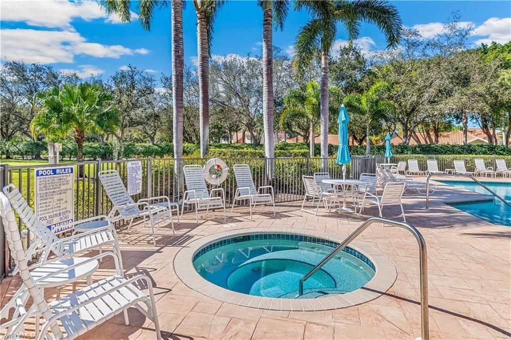4970 Westchester Ct, Unit 4202, Naples, FL 34105 Photo