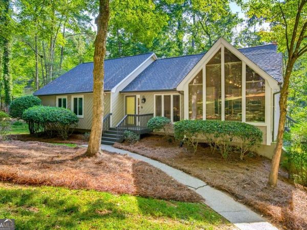 4842 Scotts Mill Way, Peachtree Corners, GA 30096