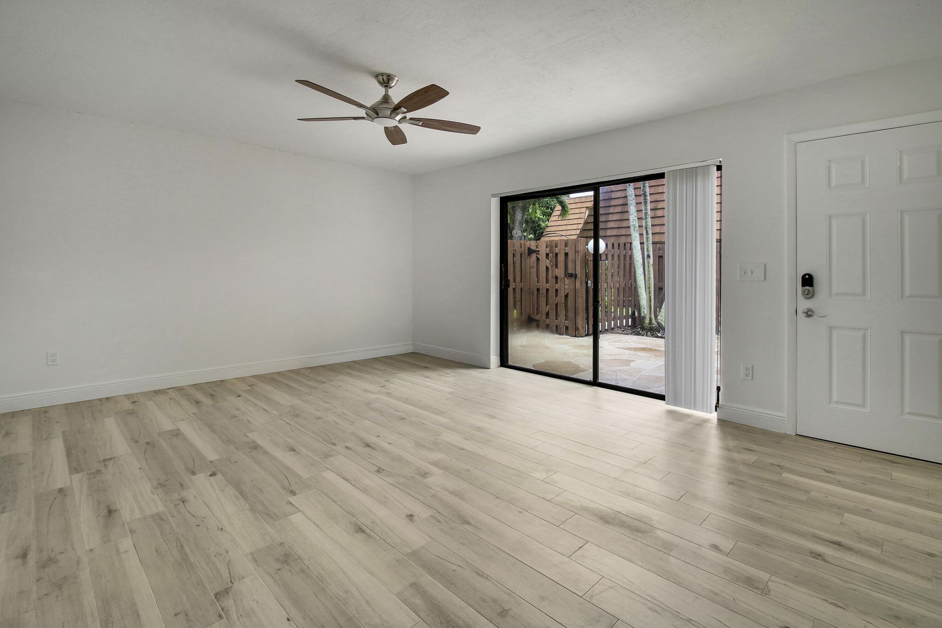825 Center Street, Unit 30b, Jupiter, FL 33458 Photo