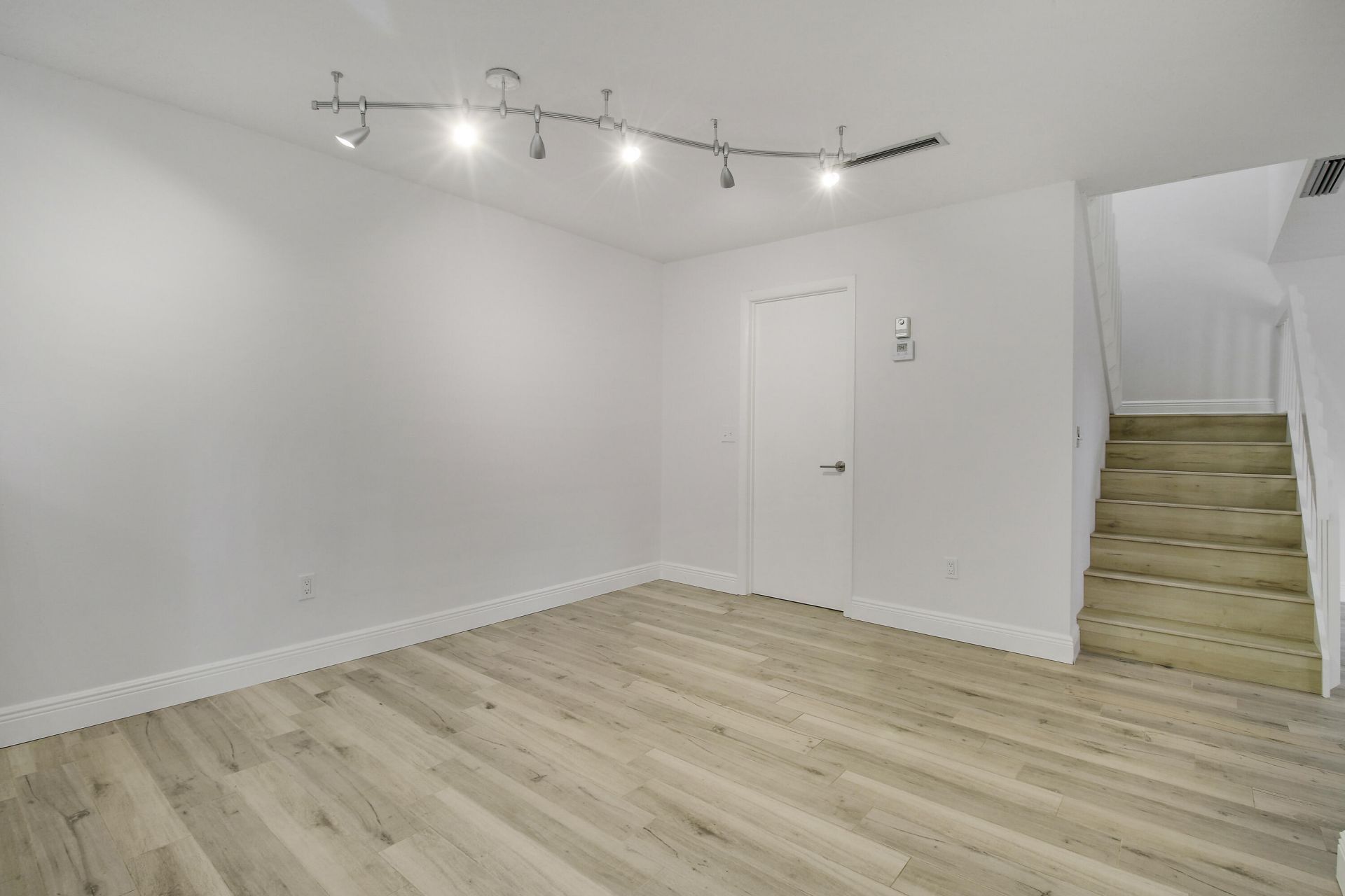 825 Center Street, Unit 30b, Jupiter, FL 33458 Photo