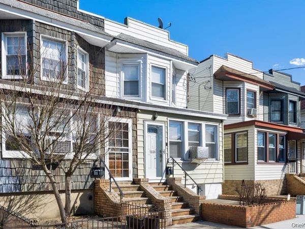 75-35 60th Place , Glendale, NY 11385