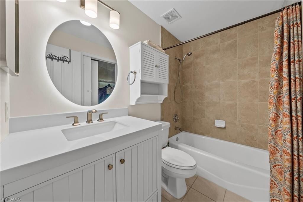 5485 Whitten Dr, Naples, FL 34104 Photo