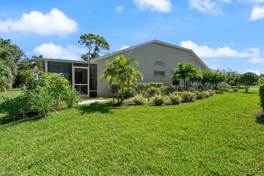 5485 Whitten Dr, Naples, FL 34104 Photo