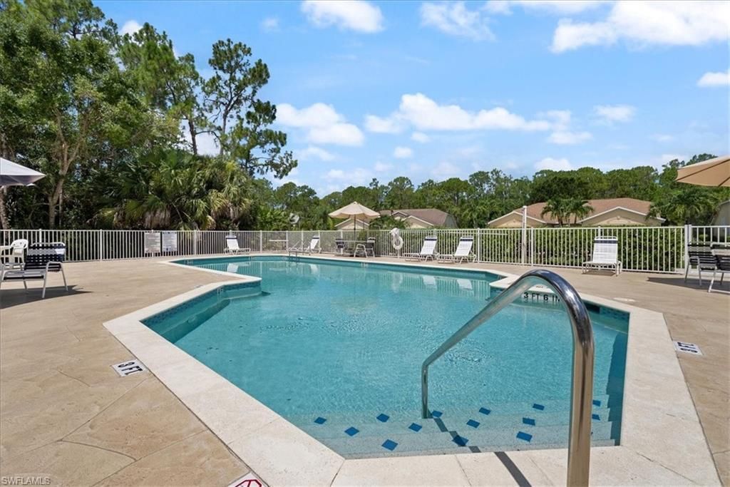5485 Whitten Dr, Naples, FL 34104 Photo