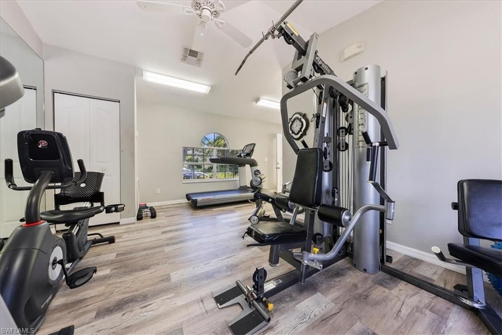 5485 Whitten Dr, Naples, FL 34104 Photo