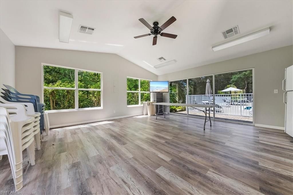 5485 Whitten Dr, Naples, FL 34104 Photo