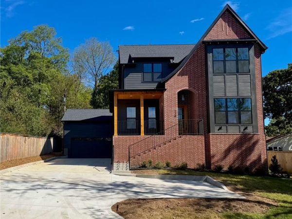 720 N Gregg Avenue , Fayetteville, AR 72701