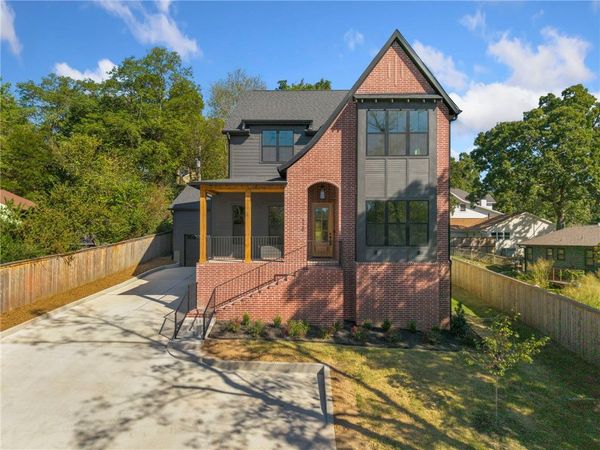 720 N Gregg Avenue , Fayetteville, AR 72701