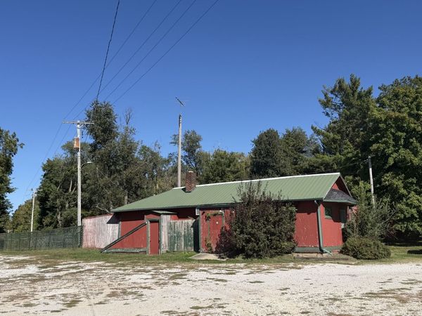 1500 E US Highway 36 , Camargo, IL 61919