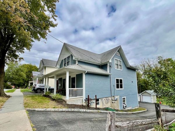 61 South , Warwick, NY 10990
