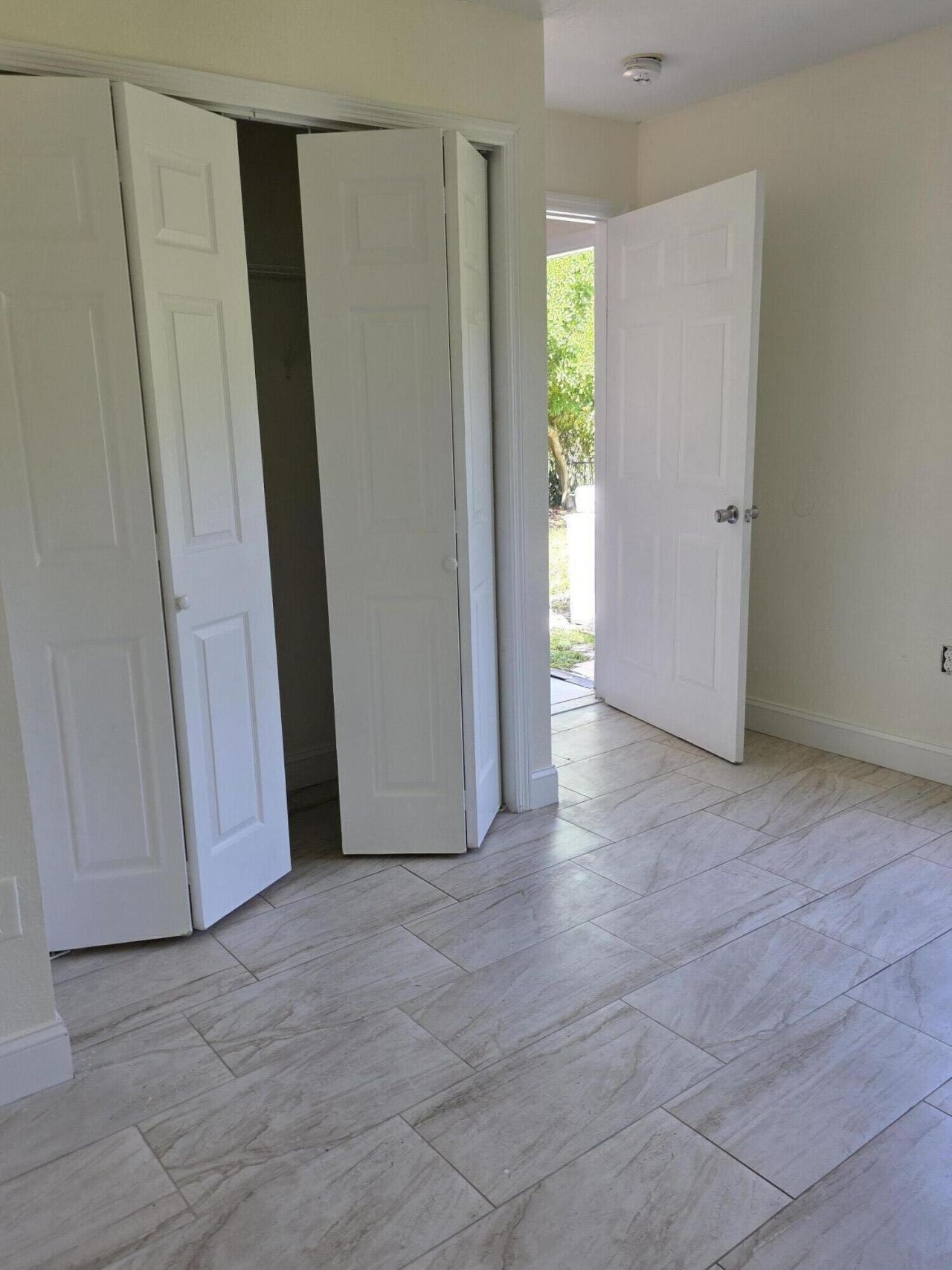 2013 Dock Street, West Palm Beach, FL 33401 Photo