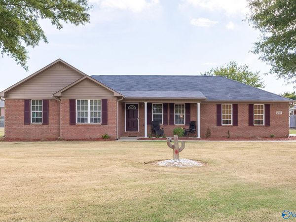 209 Steppe Court, Huntsville, AL 35811