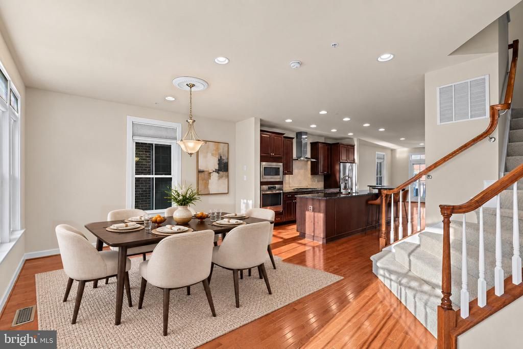 419 PARKVIEW AVENUE , GAITHERSBURG, MD 20866