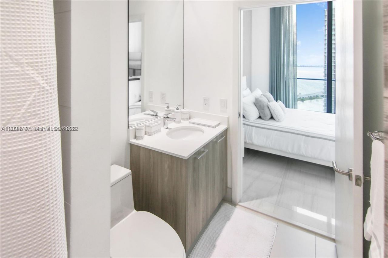 501 NE 31st St, Unit 4006, Miami, FL 33137 Photo