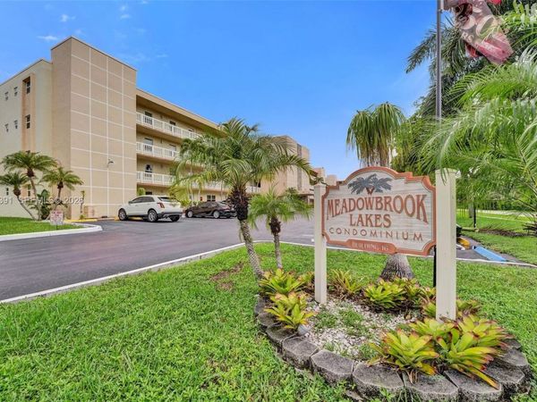 424 SE 10th St , Unit 204, Dania Beach, FL 33004