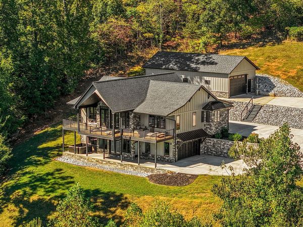 256 Feldspar Rd, New Tazewell, TN 37825