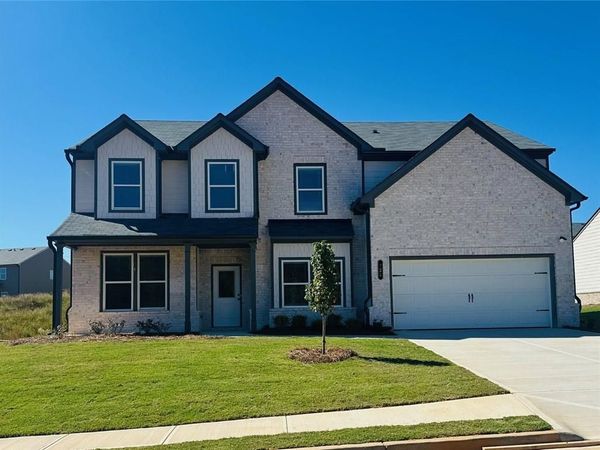 325 Rodeo Drive , Auburn, GA 30011