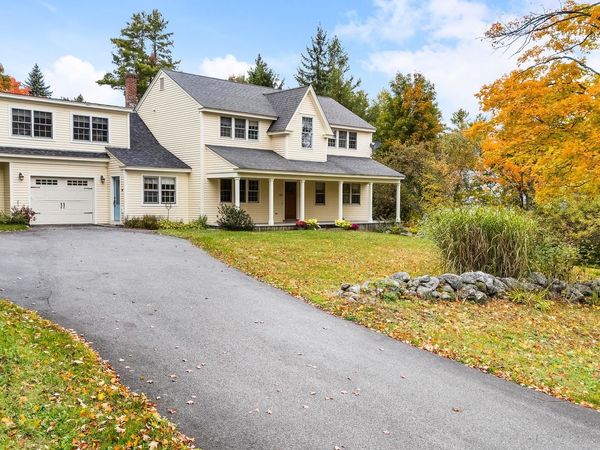 292 South Pleasant Street, New London, NH 03257