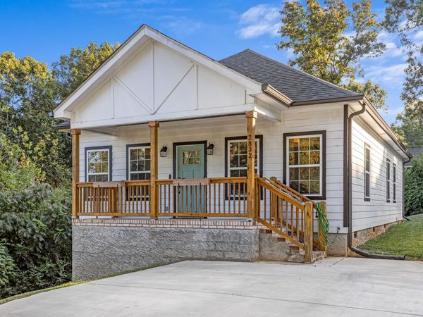 2832 Ridgemont Drive, Chattanooga, TN 37404
