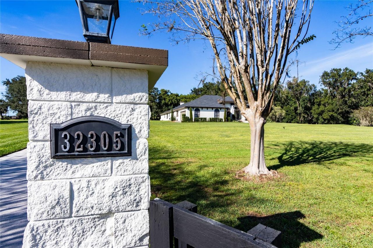 32305 Pasco Road, San Antonio, FL 33576 Photo