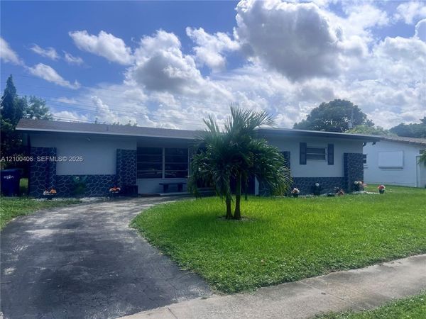 4420 NW 25th Pl , Lauderhill, FL 33313