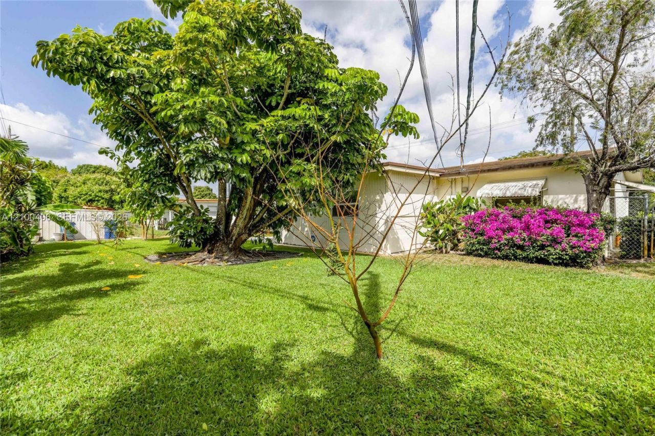 4420 NW 25th Pl , Lauderhill, FL 33313 Photo