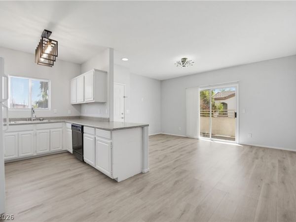5655 E Sahara Avenue , Unit 2055, Las Vegas, NV 89142