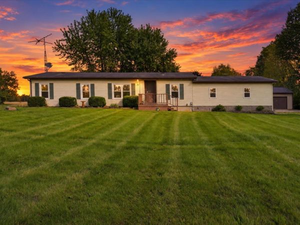 12225 Hogan Road, Clinton, MI 49236